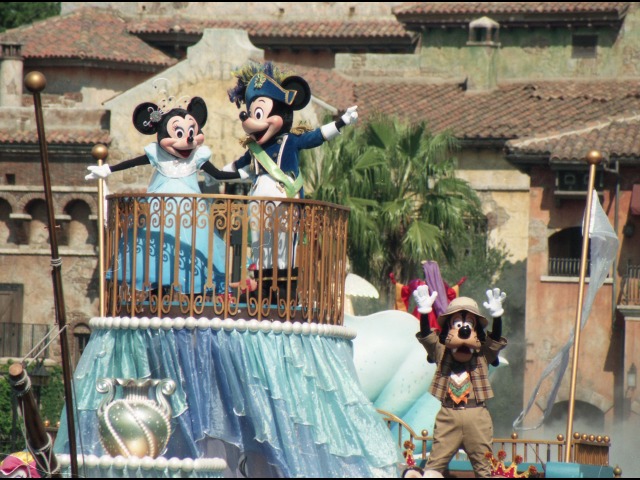 ミニー、ミッキー、グーフィー（ミニーのウィッシング・リング）