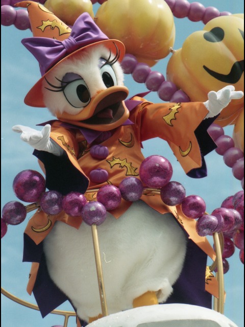 デイジーダック（ディズニー・ハロウィーン・パレード 2005）