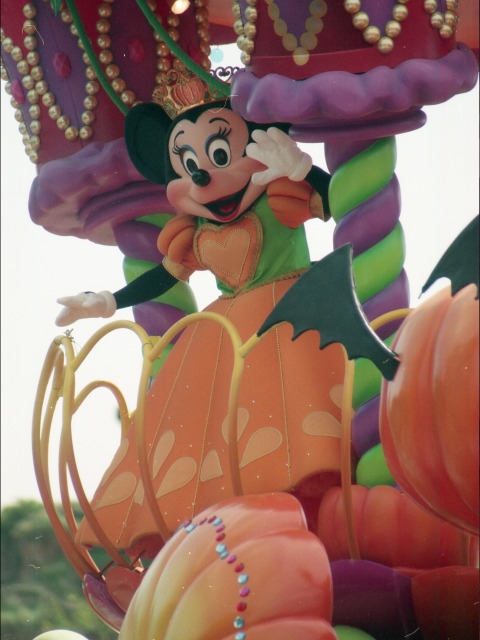 ミニーマウス（ディズニー・ハロウィーン・パレード 2005）