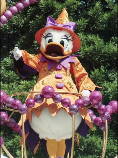 デイジーダック（ディズニー・ハロウィーン・パレード 2005）