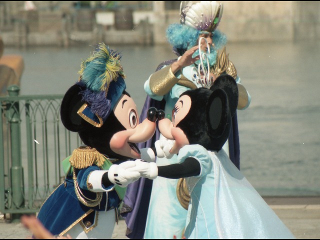 ミッキーとミニー（ミニーのウィッシング・リング）