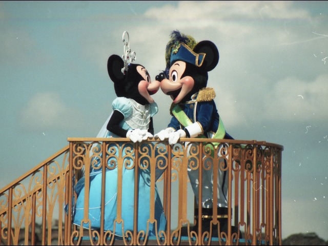 ミニーとミッキー（ミニーのウィッシング・リング）