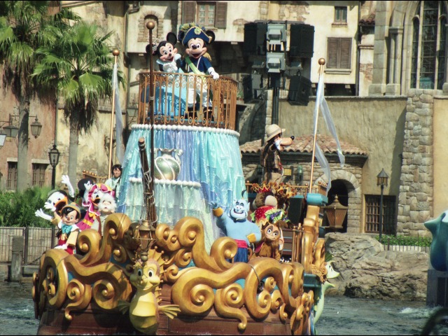 キャラクター船（ミニーのウィッシング・リング）