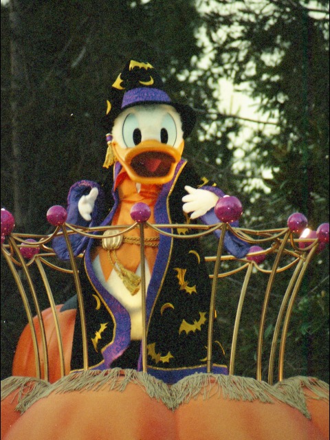 ドナルドダック（ディズニー・ハロウィーン・パレード 2005）