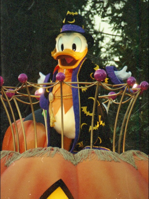 ドナルドダック（ディズニー・ハロウィーン・パレード 2005）