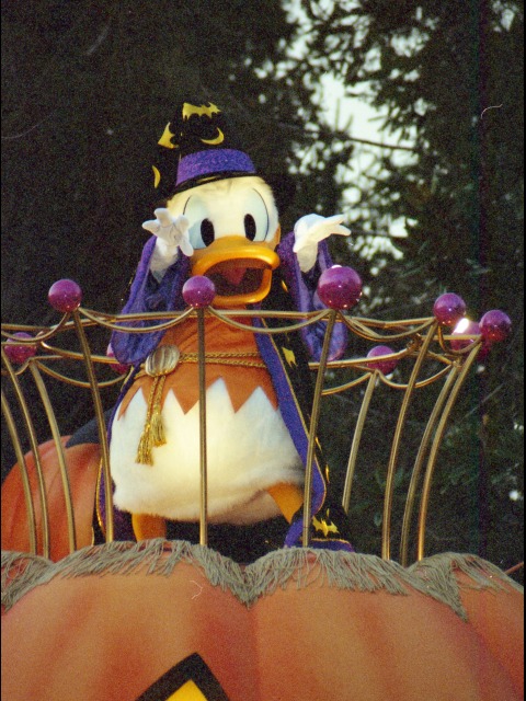 ドナルドダック（ディズニー・ハロウィーン・パレード 2005）