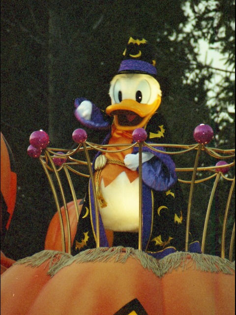 ドナルドダック（ディズニー・ハロウィーン・パレード 2005）
