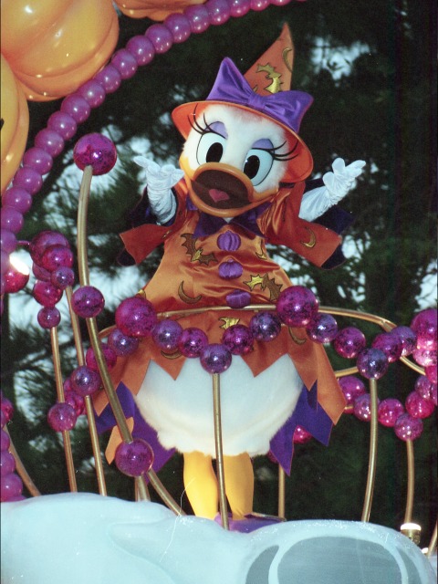 デイジーダック（ディズニー・ハロウィーン・パレード 2005）