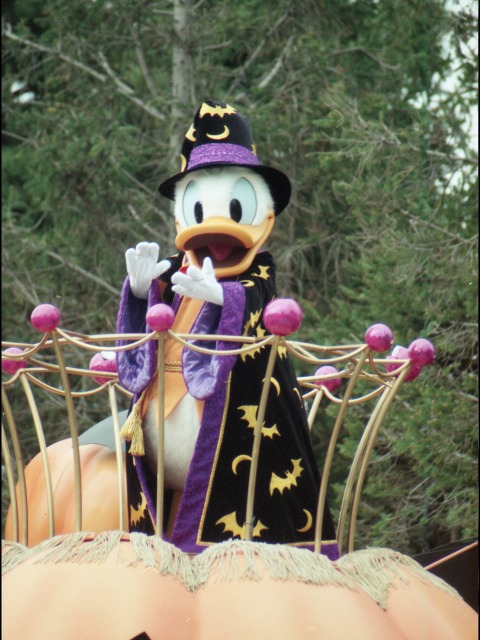 ドナルドダック（ディズニー・ハロウィーン・パレード 2005）