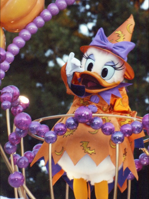 デイジーダック（ディズニー・ハロウィーン・パレード 2005）