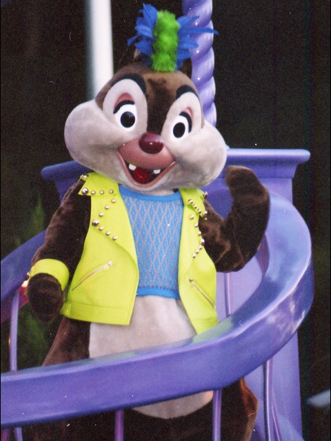 デール（ディズニー・ハロウィーン・パレード 2005）