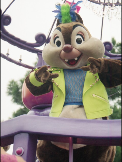 デール（ディズニー・ハロウィーン・パレード 2005）