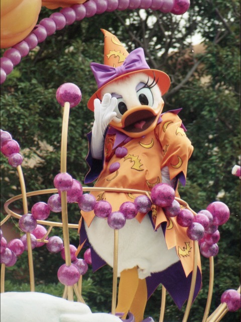 デイジーダック（ディズニー・ハロウィーン・パレード 2005）