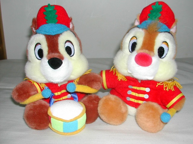 鼓笛隊チップとデールのぬいぐるみ