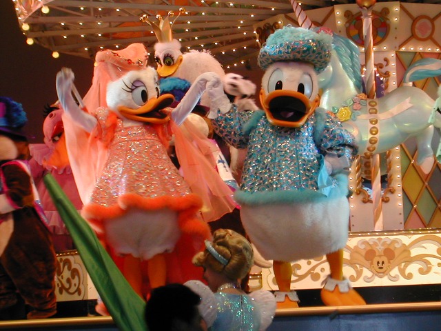 デイジーとドナルド（ワンス・アポン・ア・マウス）