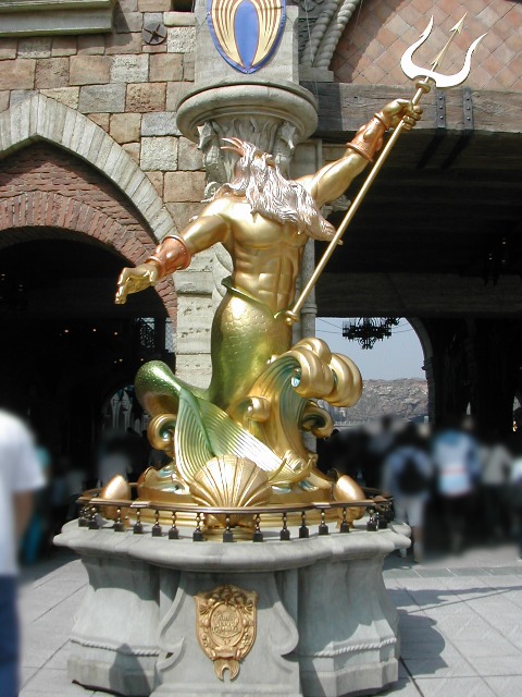 キング・トリトンのモニュメント(アリエルのシーサイドトレジャー)