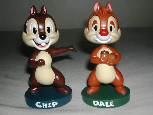 ボブルヘッドドール チップとデール