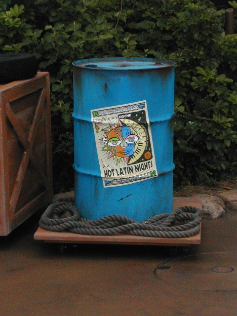 ドラム缶（ホットラテンナイト）