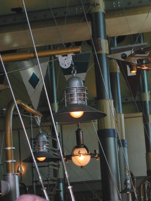 ヨットの照明(ホライズンベイ・レストラン)