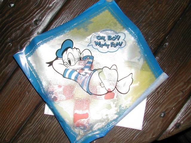 うきわまん ドナルド包装（シーサイドスナック）