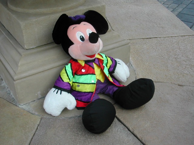 ディズニー・リズム・オブ・ワールド ミッキーのぬいぐるみ