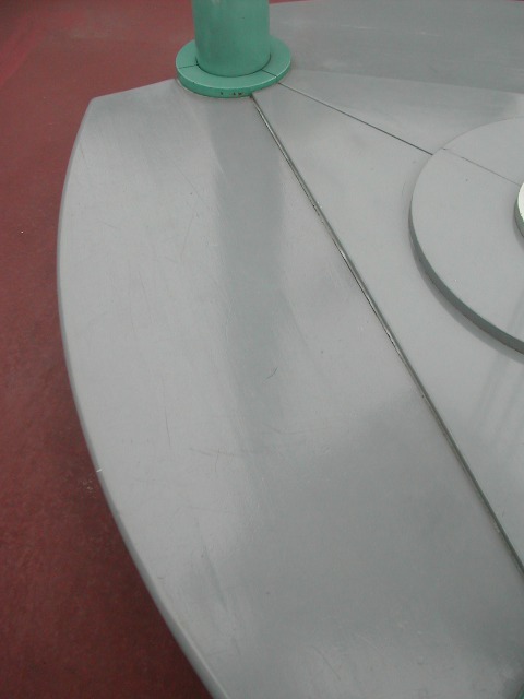 ベンチ（ポートディスカバリー）