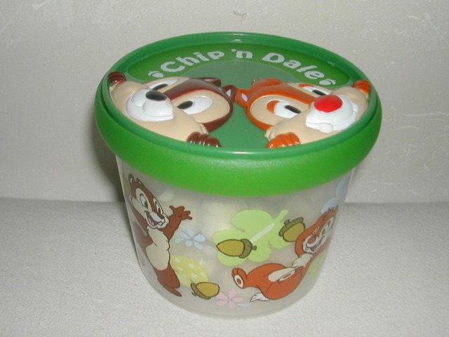 お菓子バケツ チップとデール