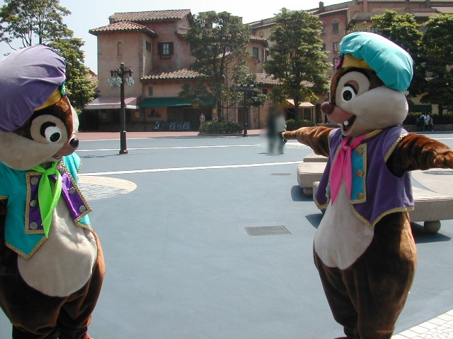 チップとデール(エントランス)