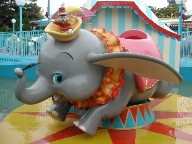 ティモシーとダンボ(ファンタジーランド)