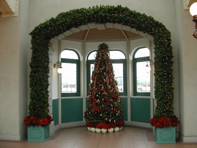 クリスマスツリー（東京ディズニーランド・ステーション）