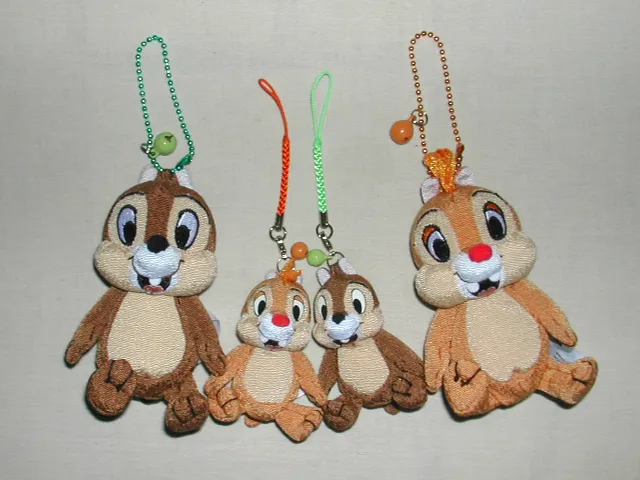チップとデールのキーチェーンぬいぐるみ