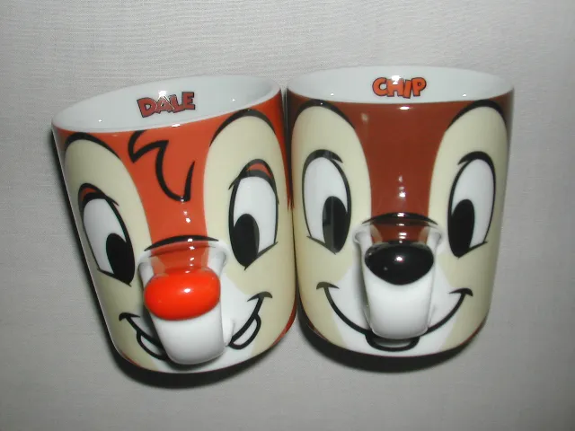 チップとデールの顔カップ